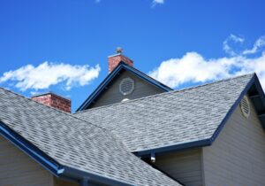 How to Protect Your Wind Damged Home from Dishonest Roofers