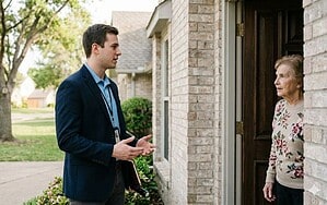 The Roofing Salesperson's Recon Mastering the First 60 Seconds on the Door